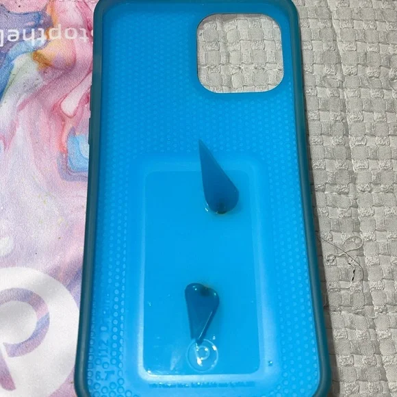 Loopy Case! - Picture 3 of 4